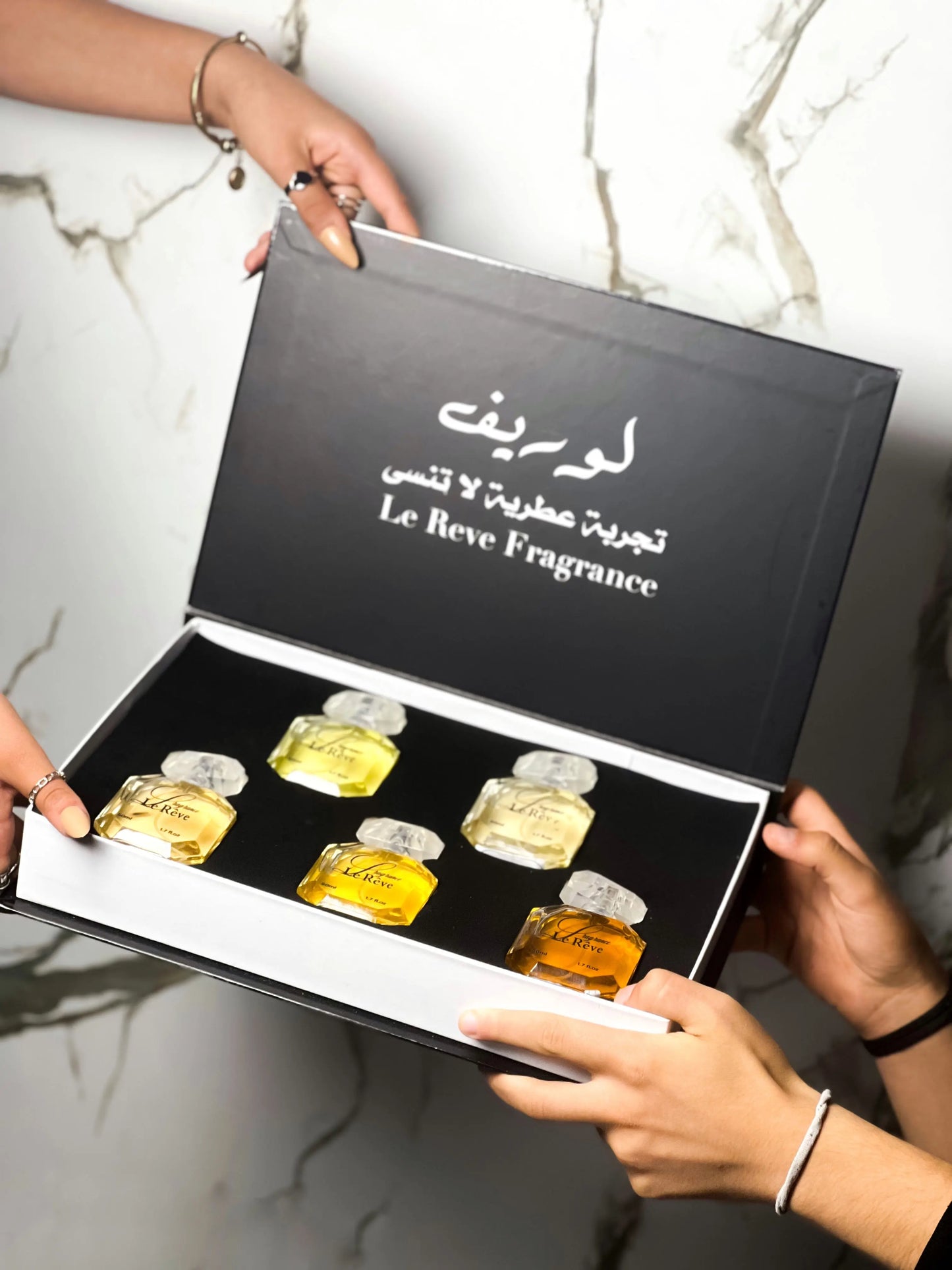 وصل أخيرا البكج المميز لعام 2025 الجديد فقط من شركة لوريف Le Reve Fragrance