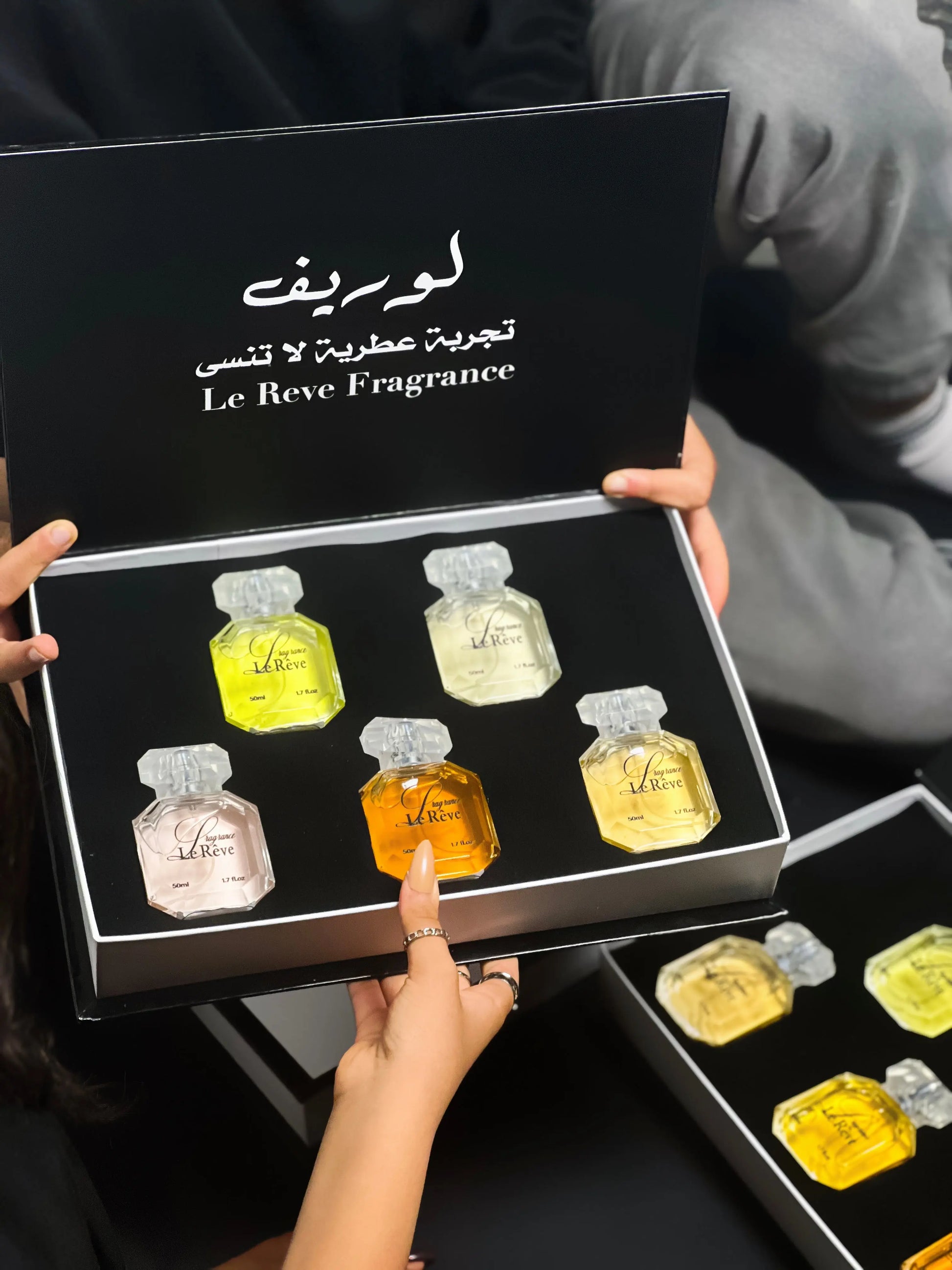 وصل أخيرا البكج المميز لعام 2025 الجديد فقط من شركة لوريف Le Reve Fragrance